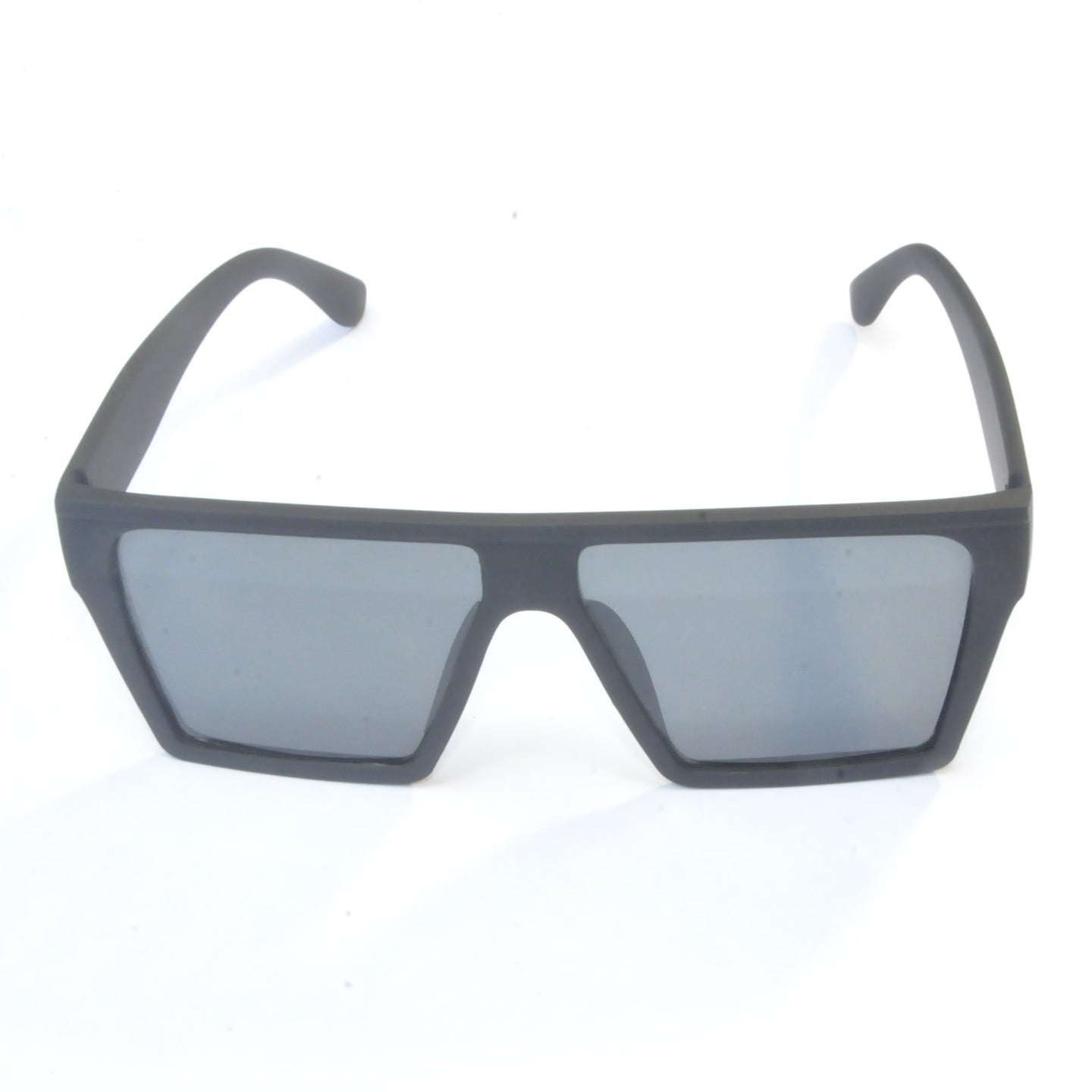 Tredvibe  Black Rectangular Sunglasses Men & Women 1234TD1100