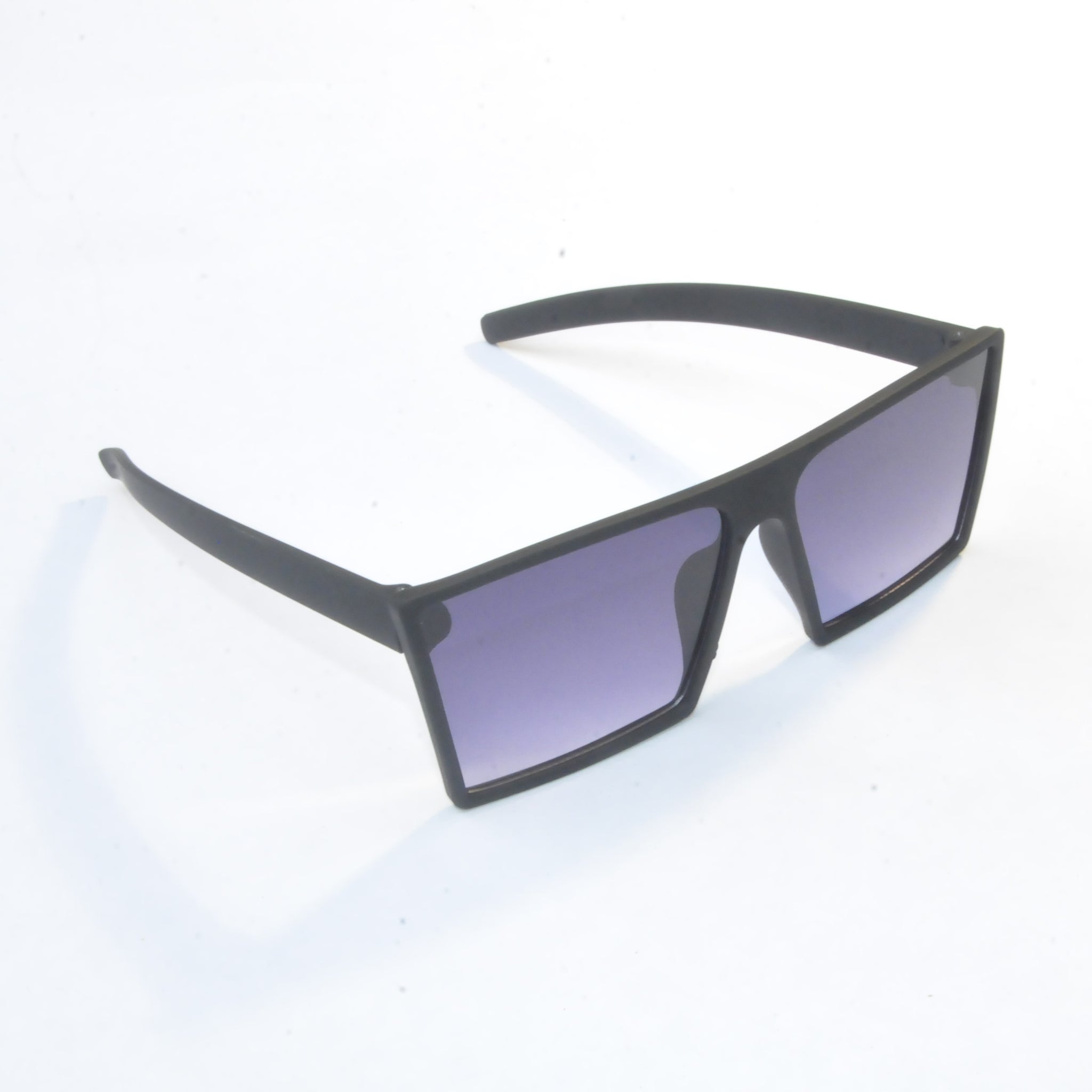 Tredvibe Rectangular Black Volite Sunglassess 20